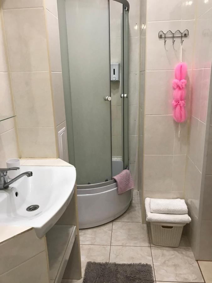 Rent Apartment In The Center Of Chernigov Exterior foto